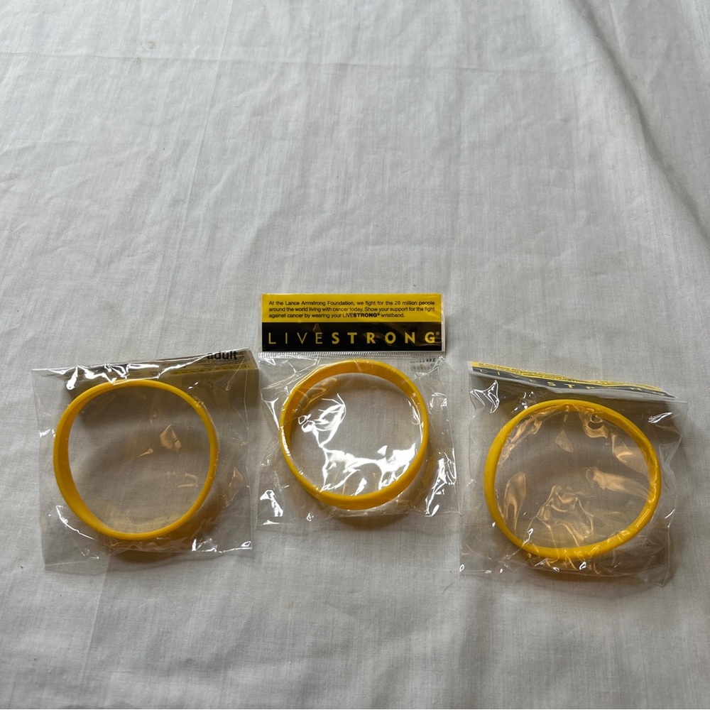 3 New Livestrong Brackets Nos